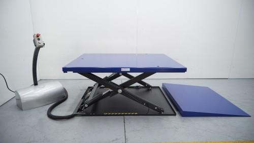 Mesa elevadora eléctrica Extraplana 1.000 kg con rampa 2
