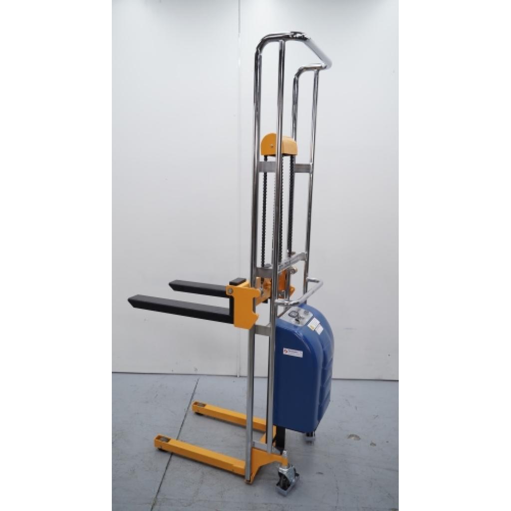 Apilador eléctrico 400 Kg elevación uñas 2.000mm 4