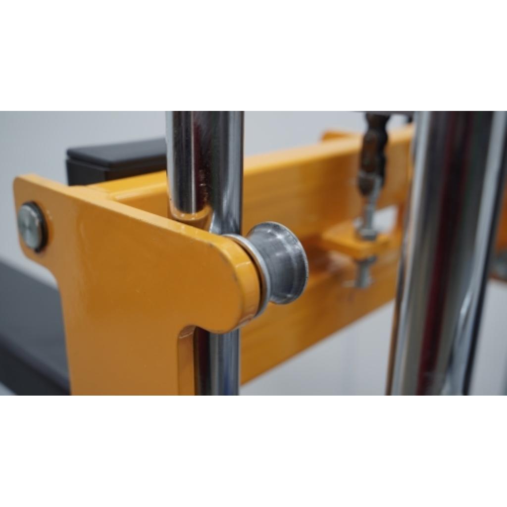 Apilador eléctrico 400 Kg elevación uñas 2.000mm 5