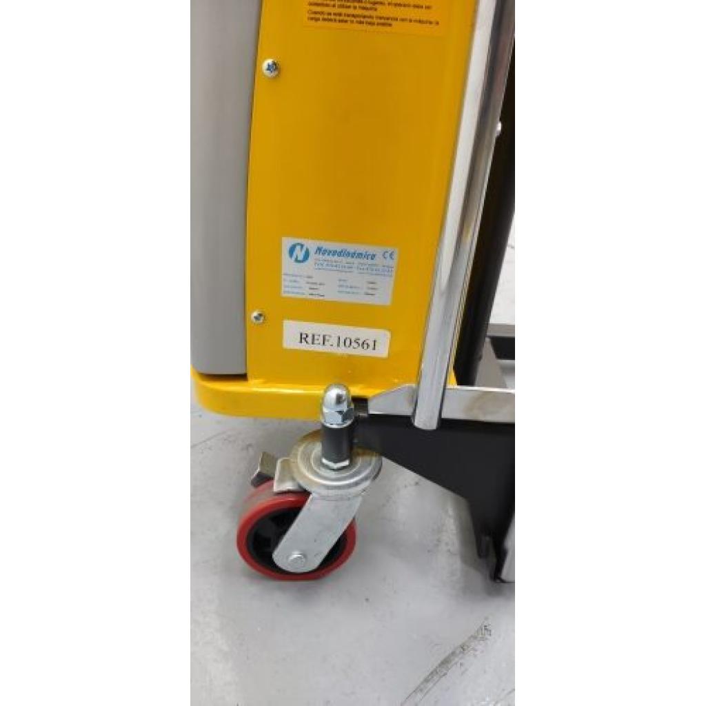 Apilador eléctrico 400 Kg elevación uñas 1.500mm 4