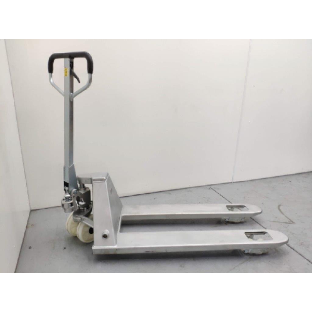 Transpaleta galvanizada uñas 1.150 x 540