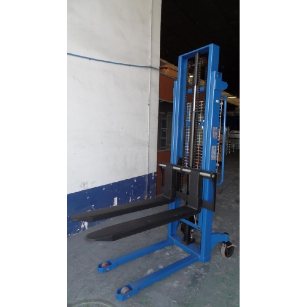 Apilador manual 1.000 Kg a 2.500 mm