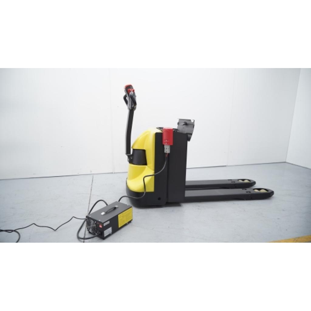 Transpaleta electrónica 2.000 kg 5
