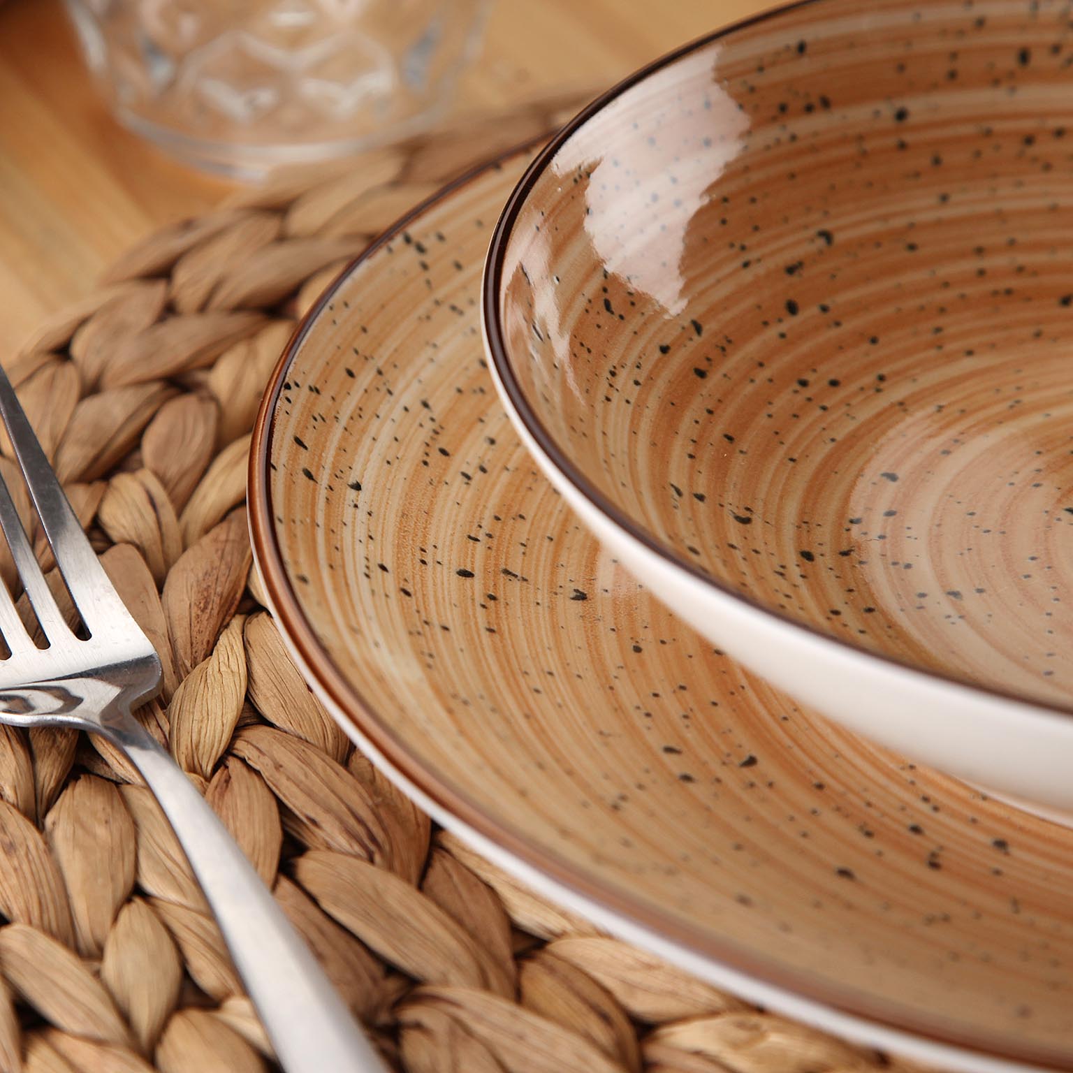 VAJILLA 18 PIEZAS LUA OCRE 3