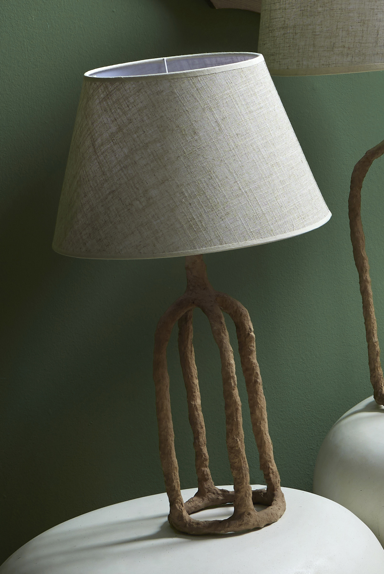 LAMPARA SOBREMESA PAPEL MACHE ASIM MARRON 35X60CMS