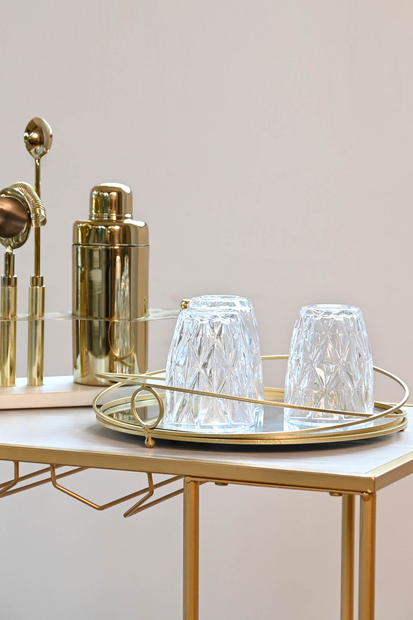 BANDEJA METAL ESPEJO 28X28X4,5 CIRCULO DORADO 2