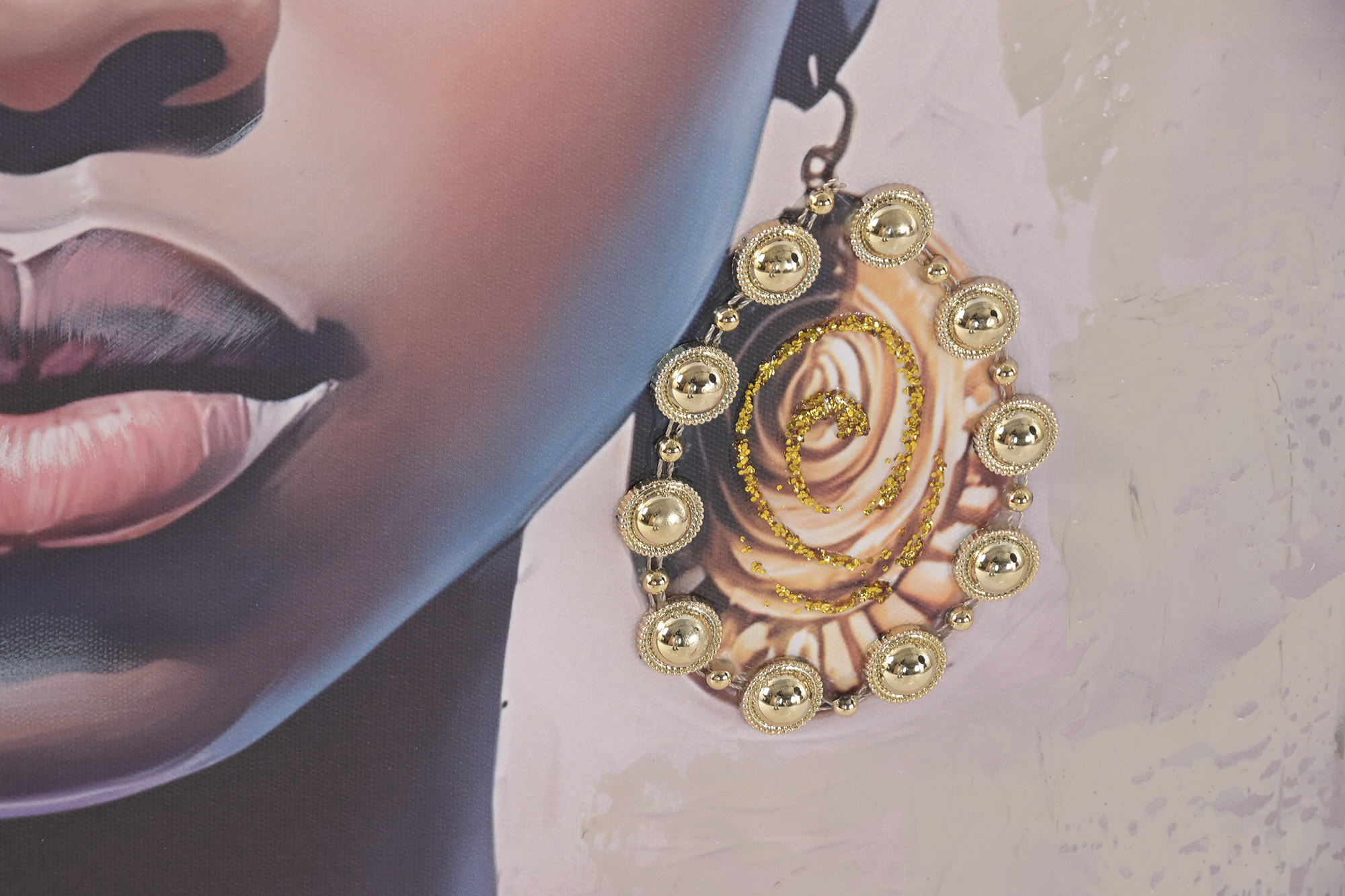 CUADRO LIENZO PS 62X4X122 AFRICANA PENDIENTES ORO 2