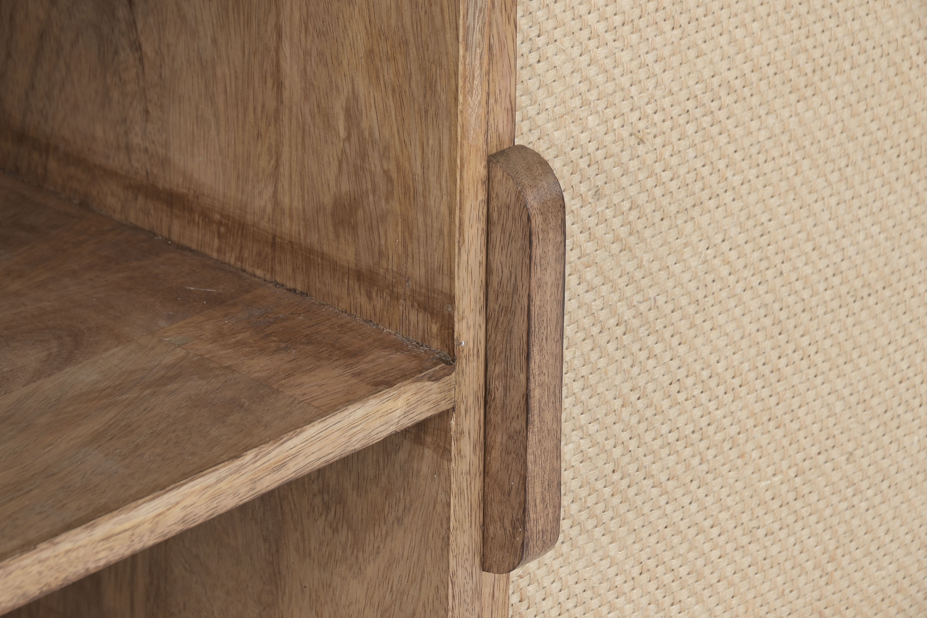 MUEBLE TV MANGO YUTE 160X47X50 2 PUERTAS NATURAL 8