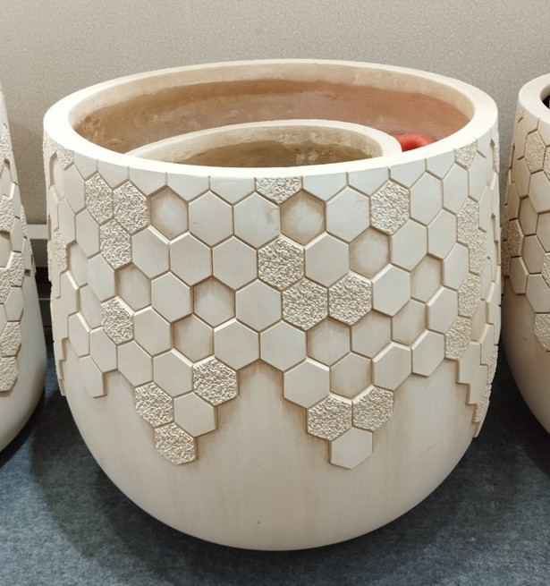 MACETERO  FIBRA ARCILLA 48X48X41,5 GEOMETRICO 3