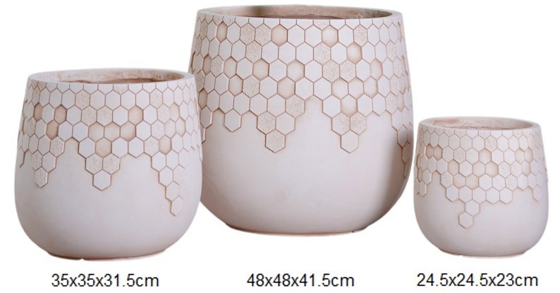 MACETERO  FIBRA ARCILLA 23X23X23 GEOMETRICO 4