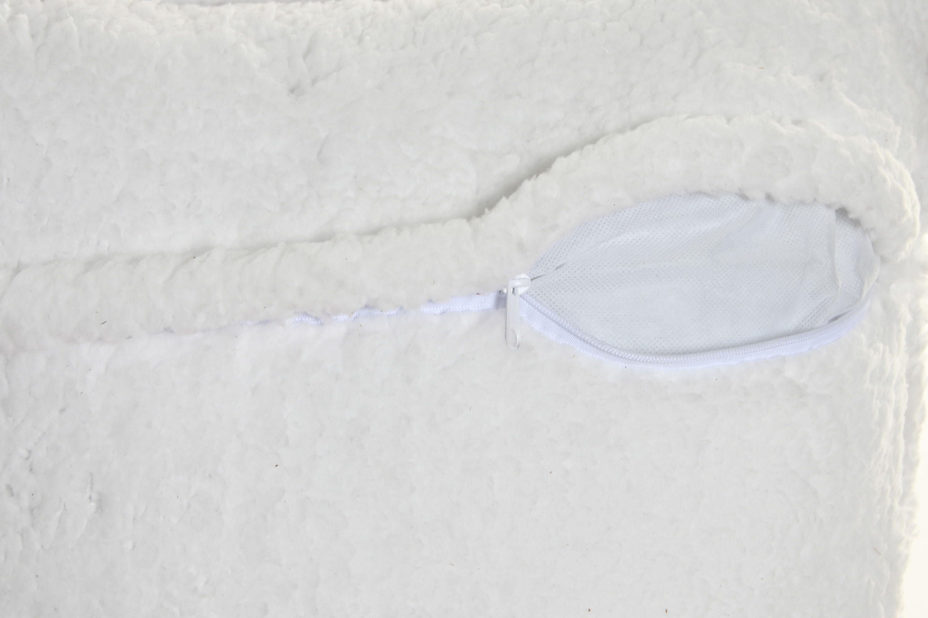 COJIN ALGODON 45X1X45 TERCIOPELO ROJO 4