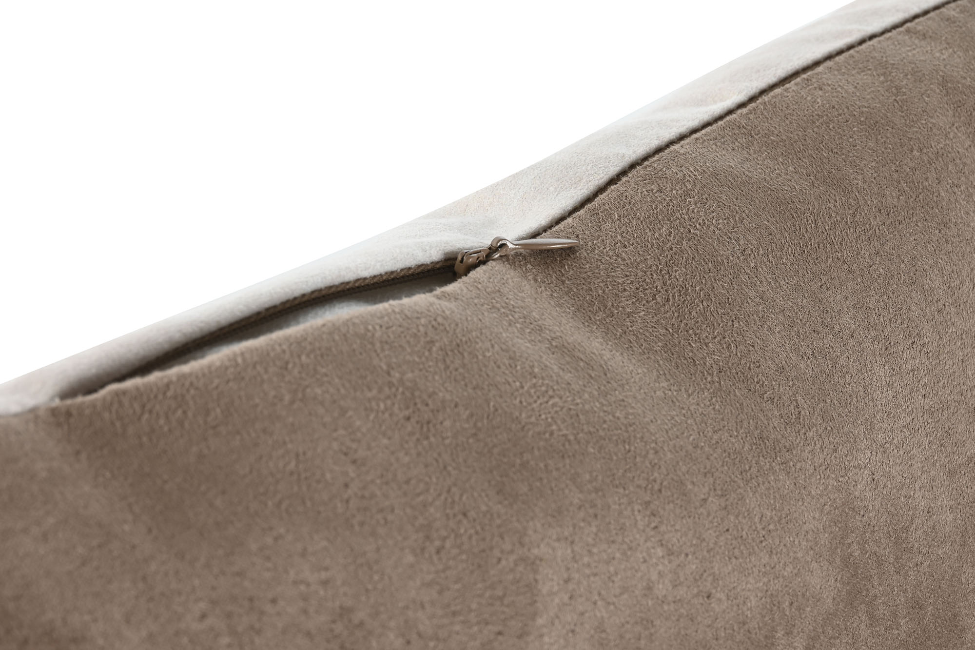 COJIN POLIESTER 45X45 420 GR, APLICACIONES 2