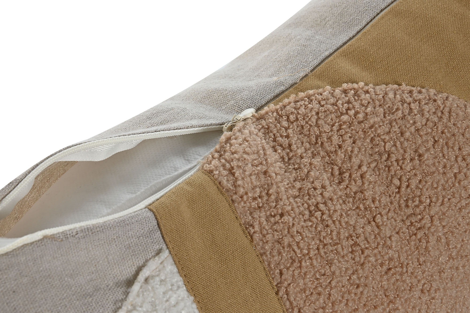 COJIN ALGODON 45X8X45 420GR CON APLICACIONES 3