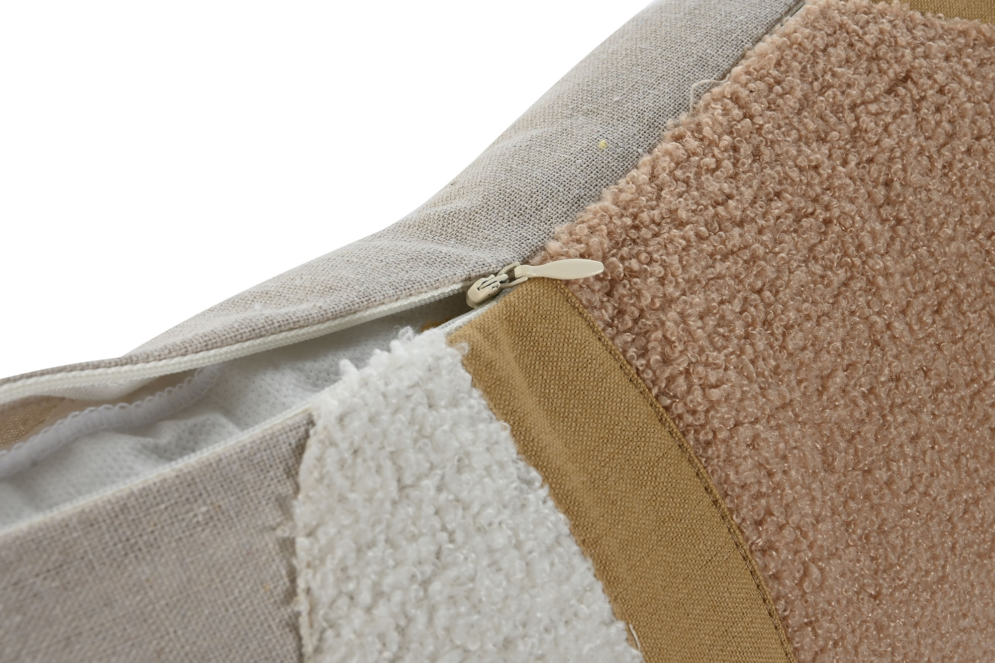 COJIN ALGODON 50X8X30 380GR CON APLICACIONES 3