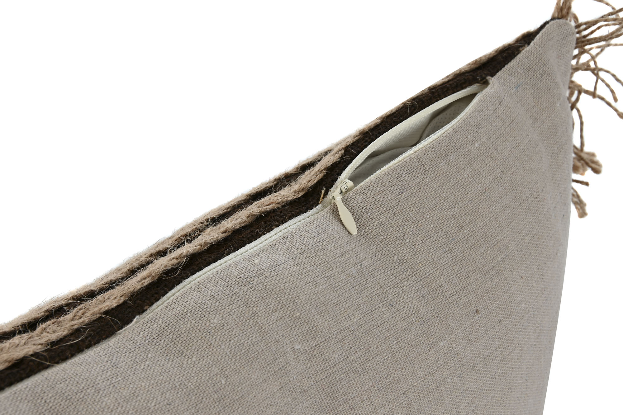 COJIN ALGODON YUTE 50X8X30 380GR CON APLICACIONES 3