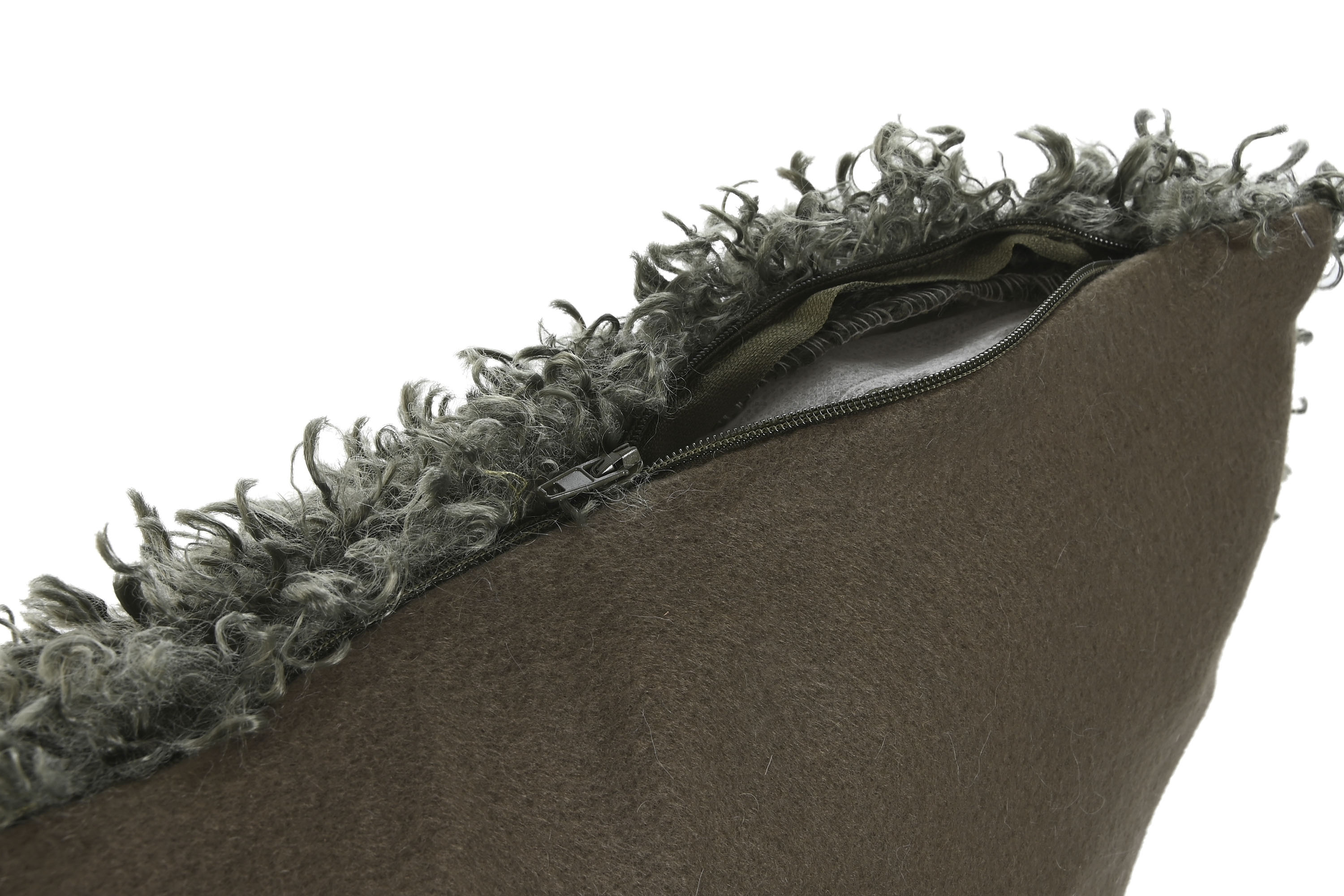 COJIN POLIESTER 45X45 420 GRS VERDE 3