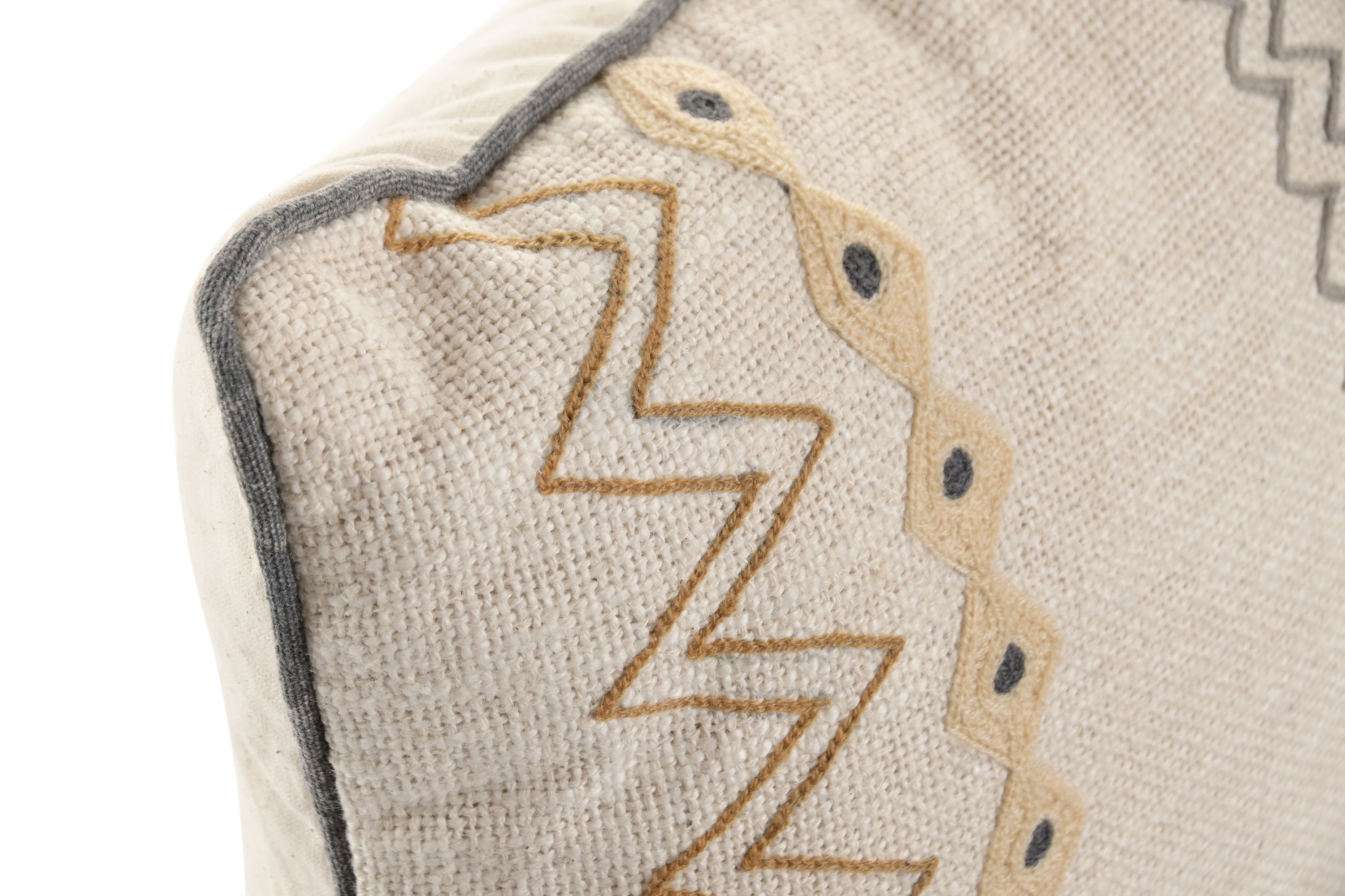 COJIN ALGODON 60X40 575 GR. IKAT BORDADO CRUDO 2