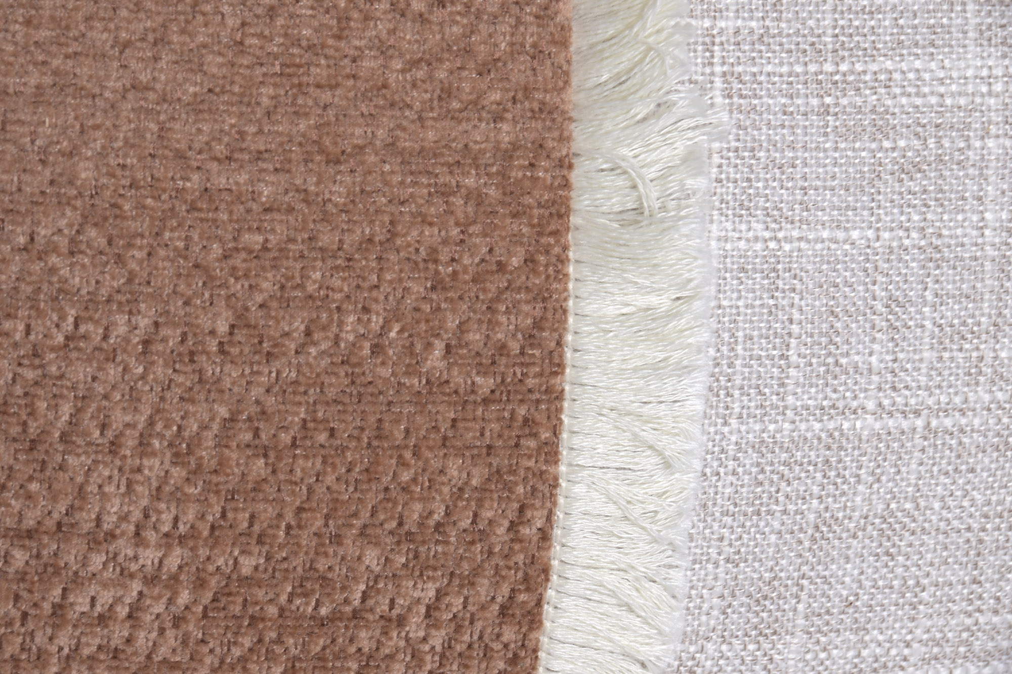 COJIN POLIESTER 50X30X30 300 GR. TEJA 3