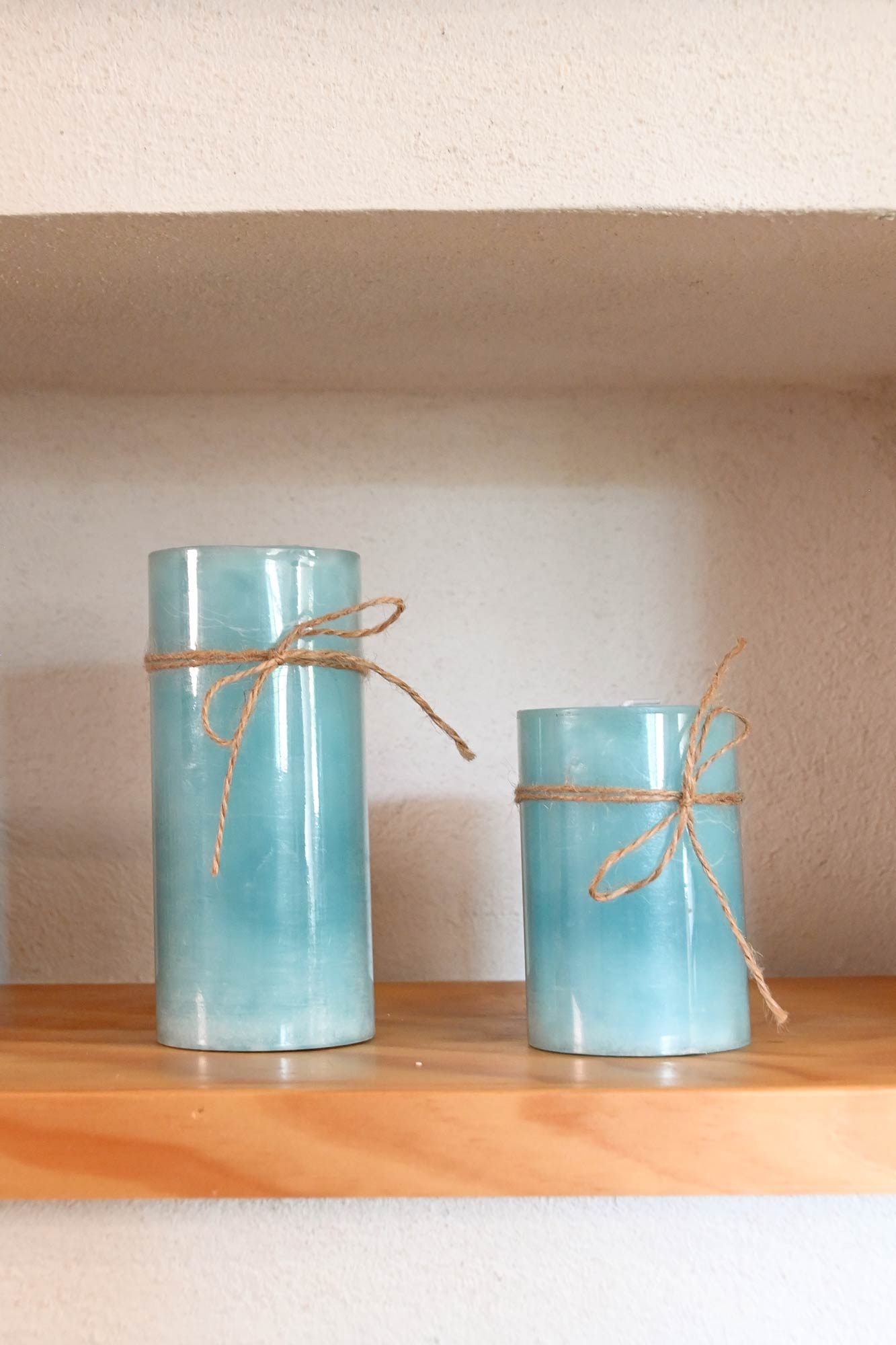 VELA CERA 6,8X6,8X10 300 GR, 55 HORAS AQUA 2