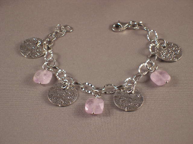 Pulsera de Plata rodiada y colgantes Amatista