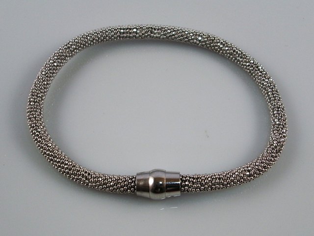 Pulsera malla blanca de Plata de Ley con cierre imán