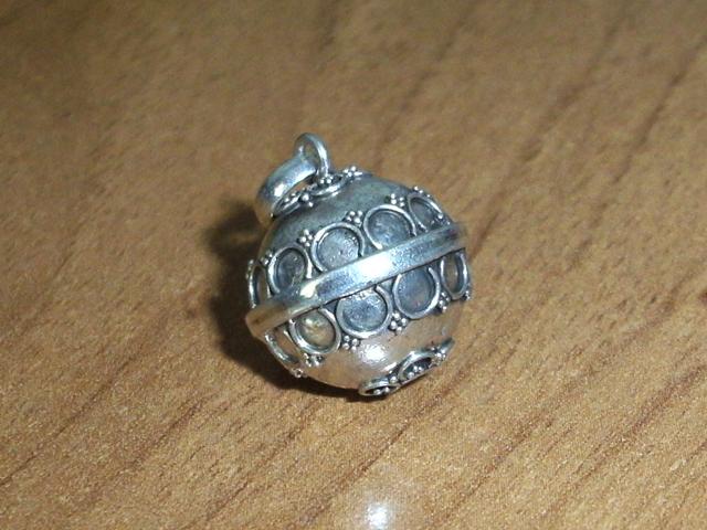 Amuleto Llamador de Angel Plata vieja 14 Mm. 1