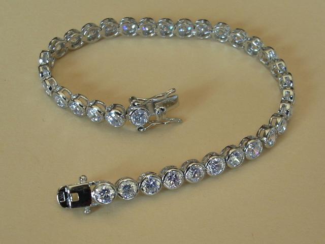 Pulsera de Plata Rodiada Rivier Chaton con Circonitas blancas