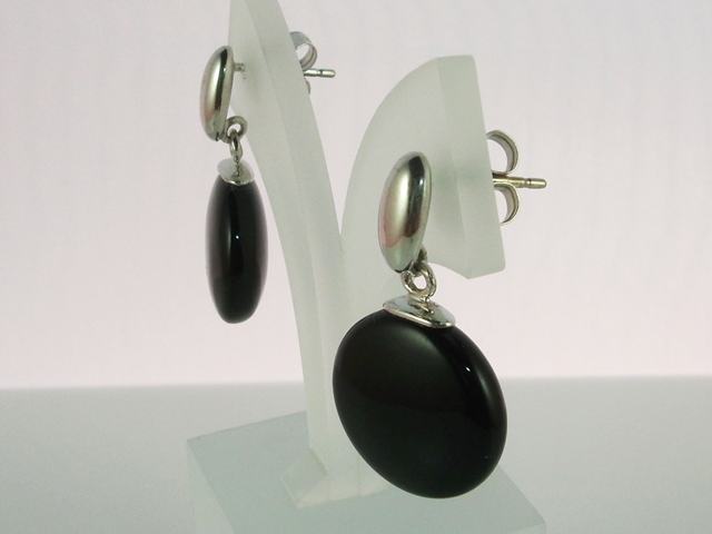 Pendientes Onix negro redondos en Plata de ley 1