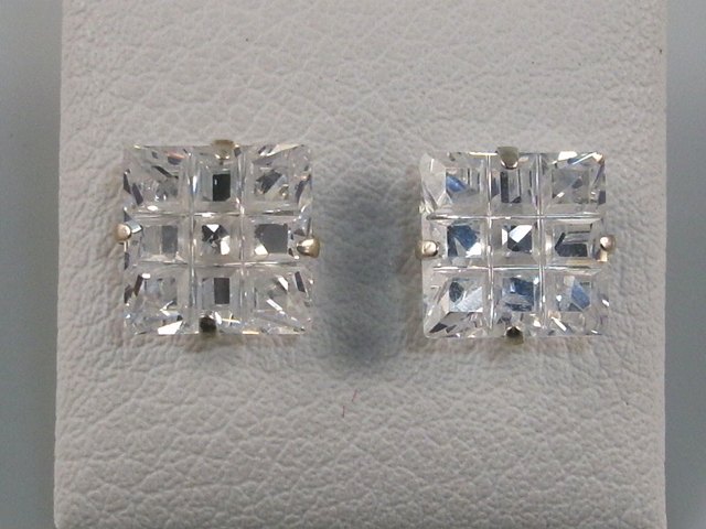 Pendientes de Plata de Ley Cuadricula Circonita 10 Mm. Blanco