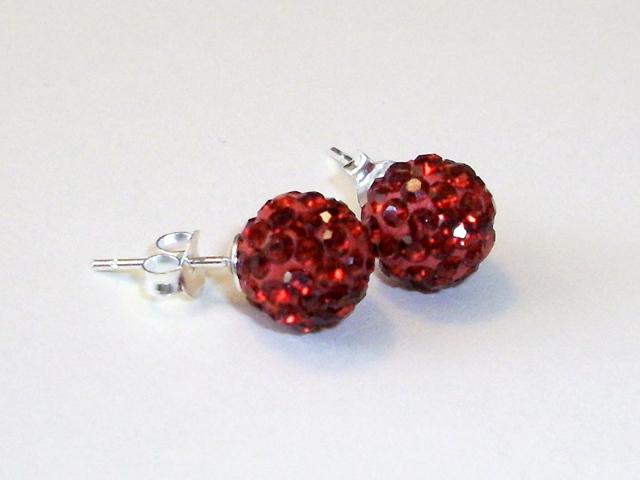Pendientes Plata y bola de cristales Rojos 10 Mm.