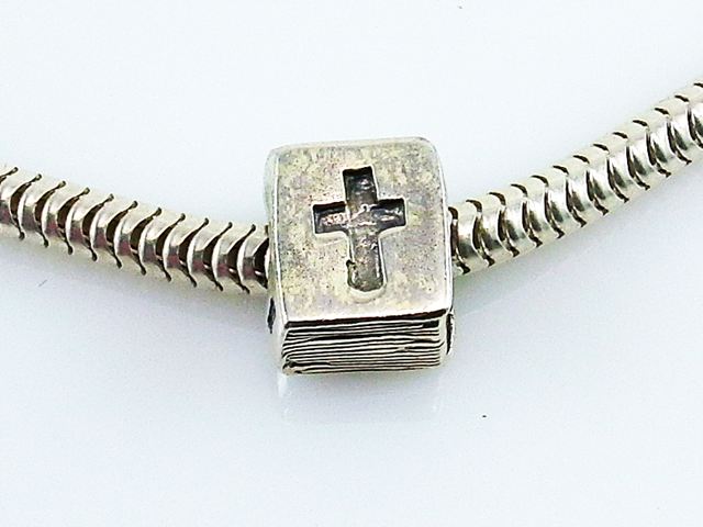Abalorio de Plata libro Cruz  