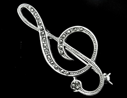 Broche Clave de Sol en Plata vieja con Marquesitas