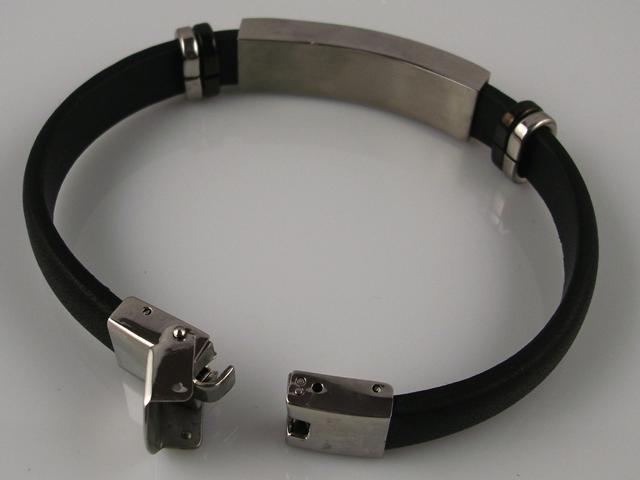 Pulsera chico Piel negra y Acero 1