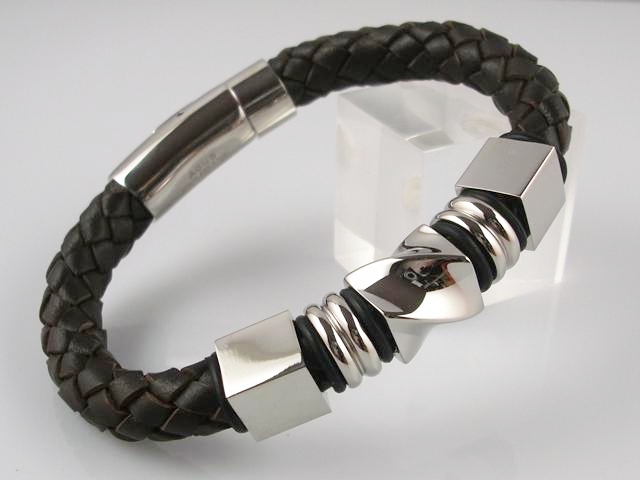 Pulsera de chico en Piel con Abalorios de Acero