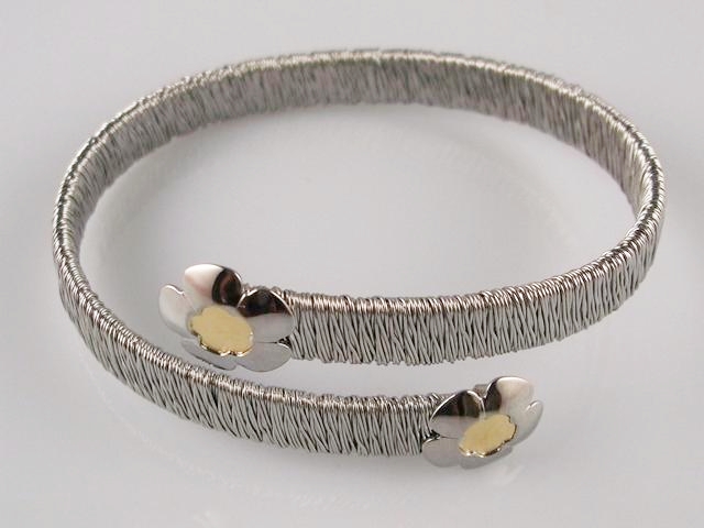 Brazalete Margaritas de Acero y Oro