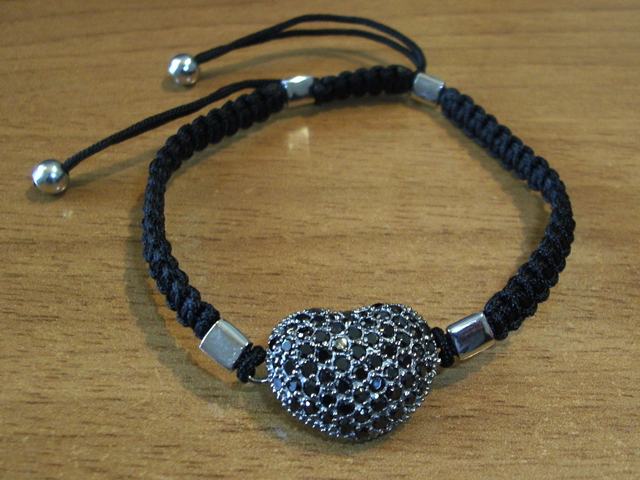 Pulsera Plata y Rutenio algodon Corazon con Circonitas negras