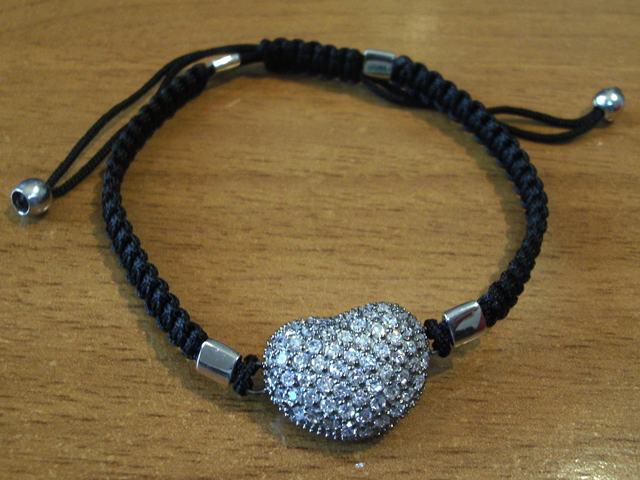 Pulsera Plata y Rutenio algodon Corazon con Circonitas blancas 1