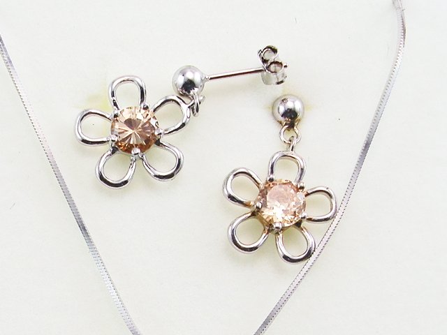 Conjunto Margarita de Plata Pendientes y Colgante 1