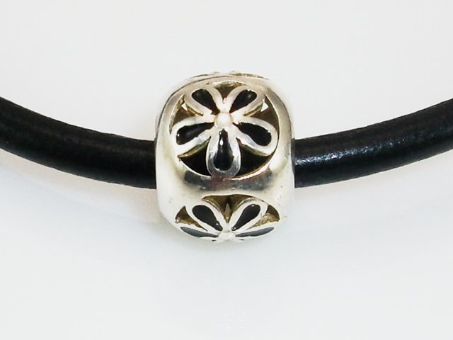 Abalorio flor calada de Plata de ley  