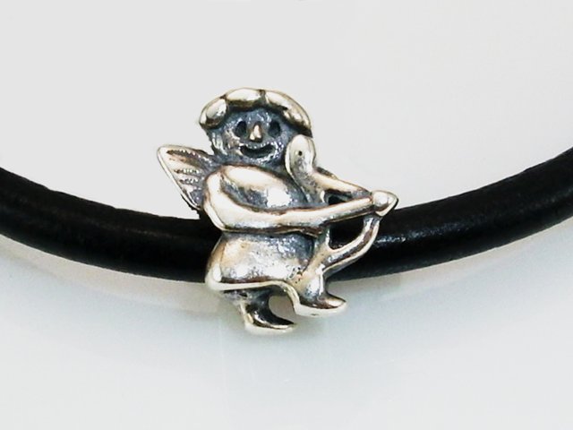Abalorio Cupido de Plata de ley
