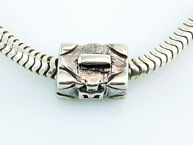 Abalorio de Plata Maleta   1