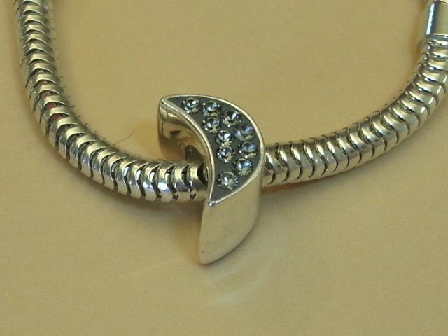 Entrepieza de Plata Luna black diamond  