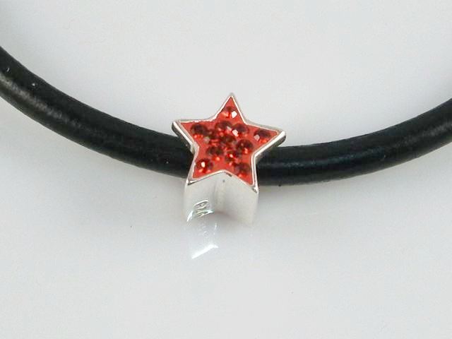Abalorio estrella Plata y cristal rojo