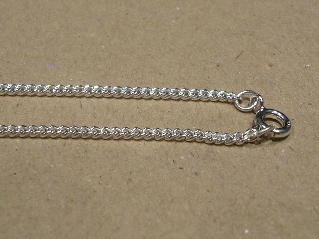 Cadena en Plata de Ley Barbada de 45 Cm.