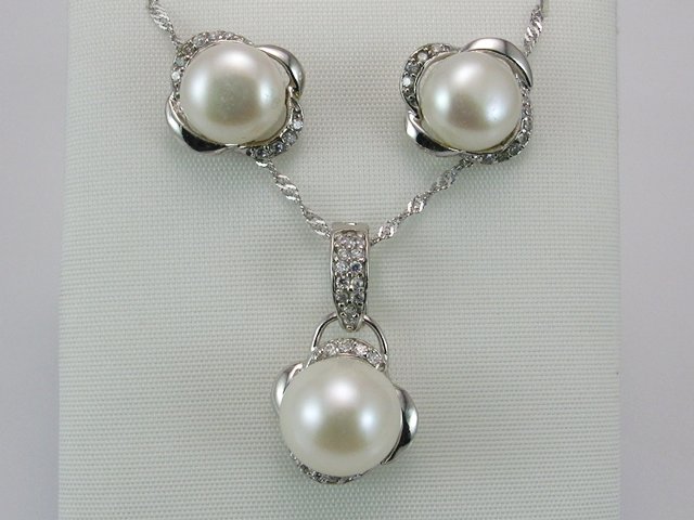 Conjunto de Pendientes de Plata y Perlas con Circonitas
