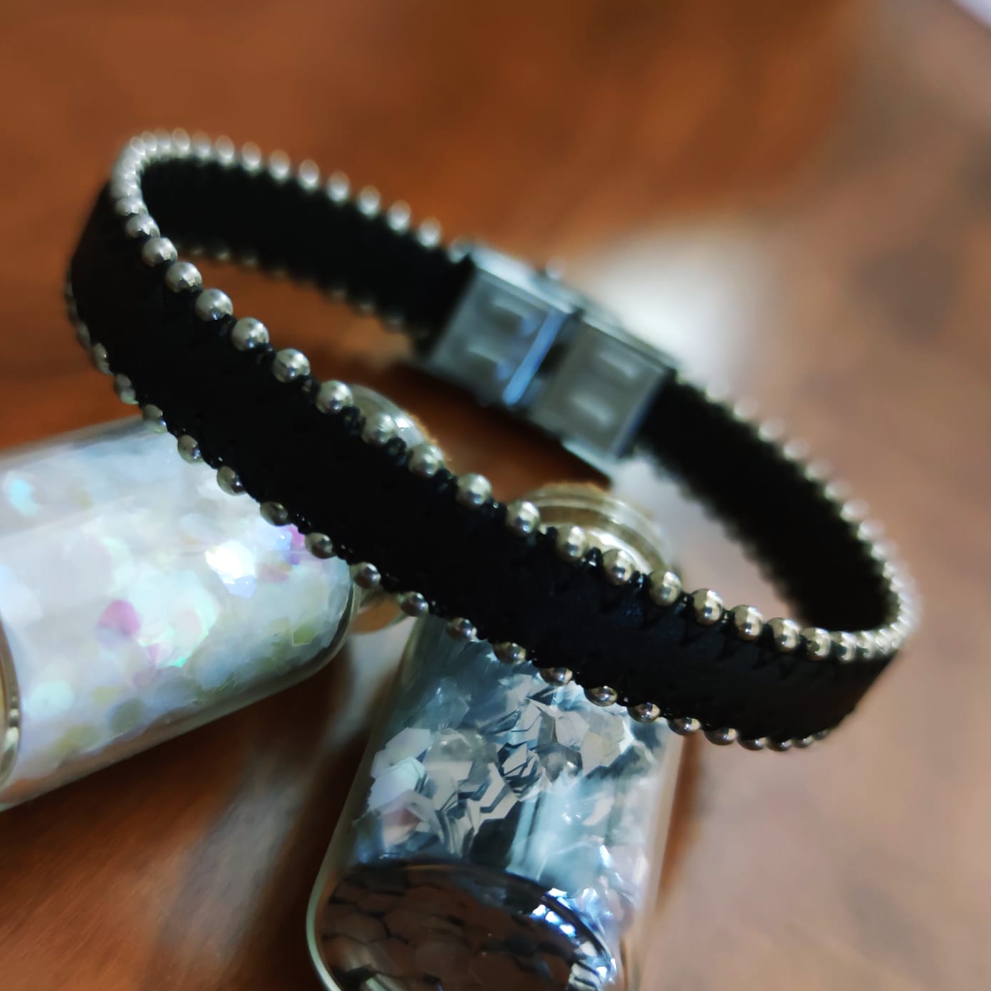 Pulsera de Piel con bolitas de Acero inoxidable 1
