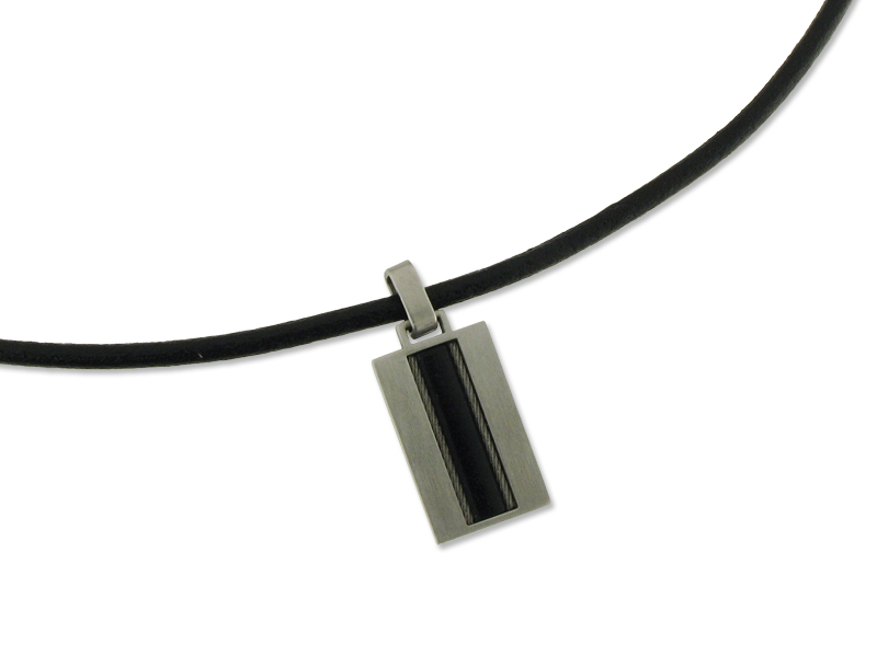 Collar de Acero con cordon de piel negra