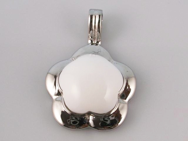 Colgante mujer flor blanca de Acero inoxidable