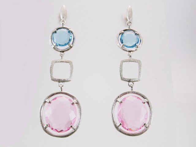 Pendientes de Plata Rodiada con cristal azul y rosa