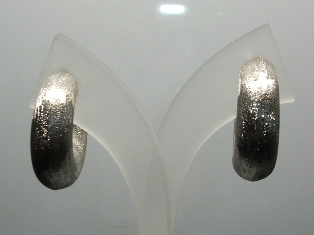 Aros en Plata rodiada diamanada 1